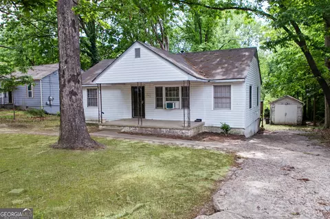 1025 Cheaves St, Forest Park, GA 30297