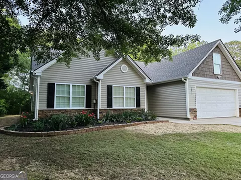 1024 Stag Run Dr, Mansfield, GA 30055
