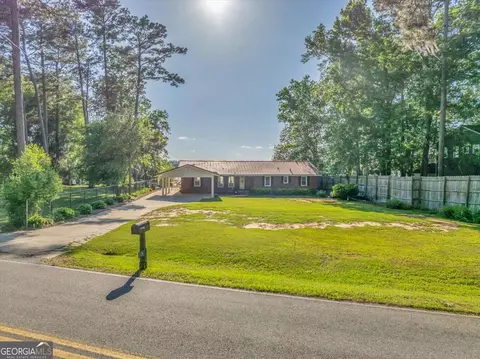 376 Lakeshore Dr, Cordele, GA 31015