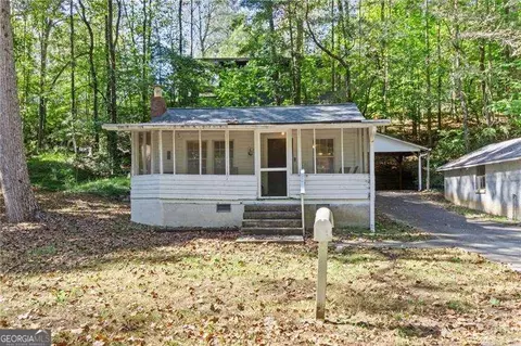 137 Beech St, Roswell, GA 30075
