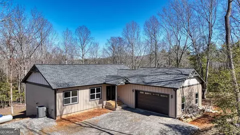 137 Oxford Trl, Blairsville, GA 30512