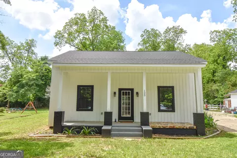 125 Byrd St, Barnesville, GA 30204
