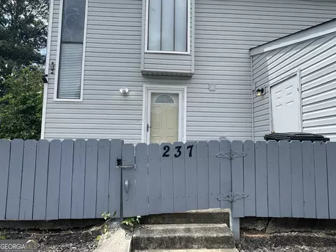 237 Country Club Dr, Jonesboro, GA 30238