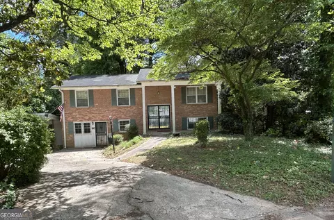 2425 Wood Valley Dr, Morrow, GA 30260