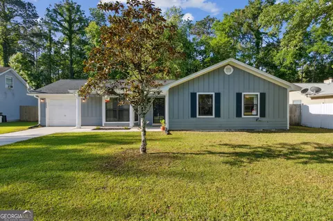 333 Dogwood Ct, Kingsland, GA 31548