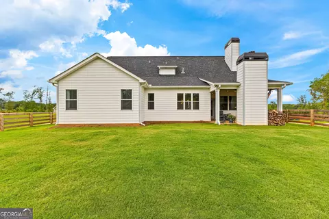 Exterior - 149 Conner Ln, Williamson, GA 30292 photo 9 of 13