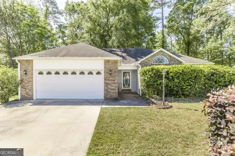 111 Englewood Ct, Bonaire, GA 31005