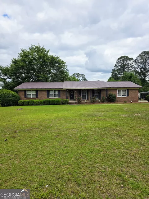 303 Brookwood Dr, Dublin, GA 31021