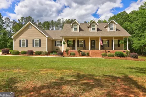 125 Brookfield Dr, Thomaston, GA 30286