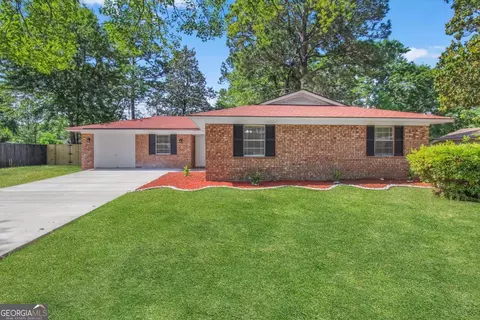 703 Madison Dr, Hinesville, GA 31313