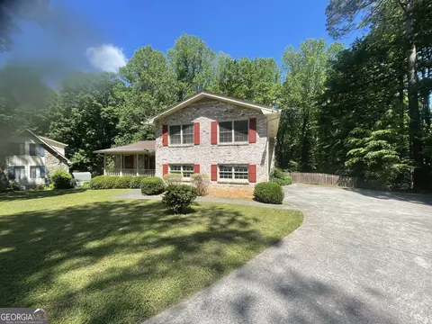 780 Sweet Briar Trl SE, Conyers, GA 30094