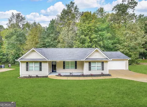 221 Courthouse Park Dr, Temple, GA 30179