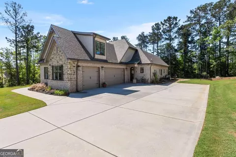 127 Heights Ave, Forsyth, GA 31029 photo 3