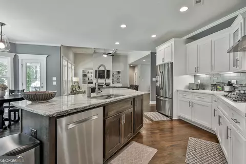 Kitchen - 120 Laurel Forest Dr, Tyrone, GA 30290 photo 4 of 5