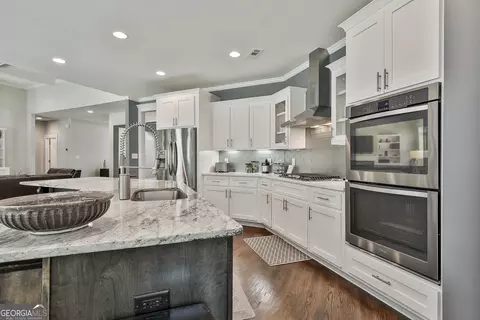 Kitchen - 120 Laurel Forest Dr, Tyrone, GA 30290 photo 3 of 5