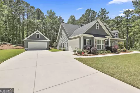 Exterior - 120 Laurel Forest Dr, Tyrone, GA 30290 photo 4 of 19