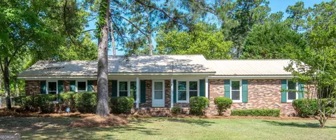 201 Allenwood Dr, Statesboro, GA 30458