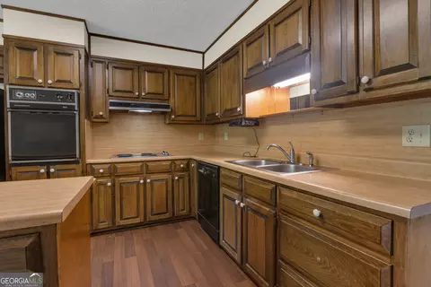 Kitchen - 886 Pine Needle Rd, Hampton, GA 30228 photo 3 of 5