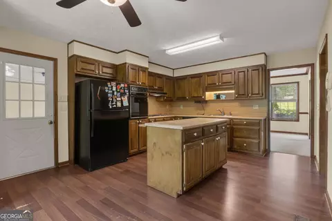 Kitchen - 886 Pine Needle Rd, Hampton, GA 30228 photo 5 of 5