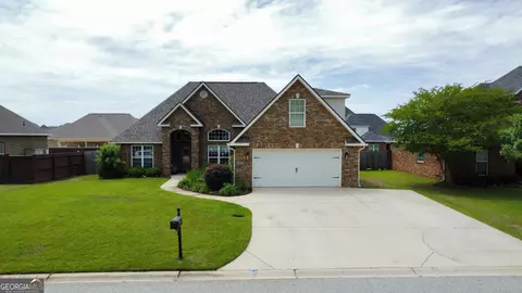 408 Charlotte Dr, Bonaire, GA 31005