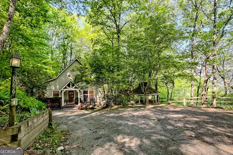 866 Walnut Mountain Rd, Rabun Gap, GA 30568