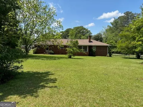 Exterior - 18 North Ave, Hampton, GA 30228 photo 9 of 11