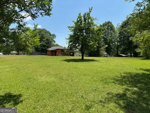 Exterior - 18 North Ave, Hampton, GA 30228 photo 4 of 11