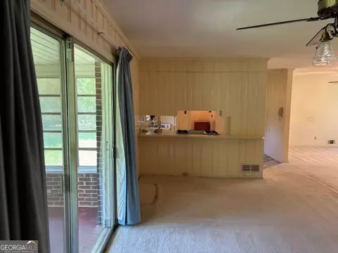 Living - 18 North Ave, Hampton, GA 30228 photo 8 of 9