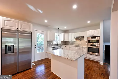 1654 Maryland Dr, Albany, GA 31707