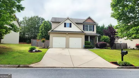 201 Hollyhock Ln, Dallas, GA 30132