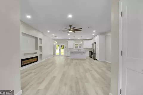 Living - 6022 Fieldcrest Dr, Morrow, GA 30260 photo 1 of 4