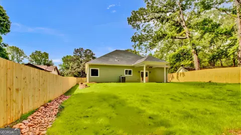 Exterior - 6022 Fieldcrest Dr, Morrow, GA 30260 photo 4 of 4