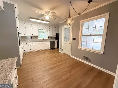 210 N Chilton Cres, Lagrange, GA 30240 photo 14