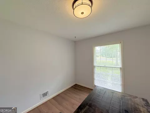 210 N Chilton Cres, Lagrange, GA 30240 photo 10