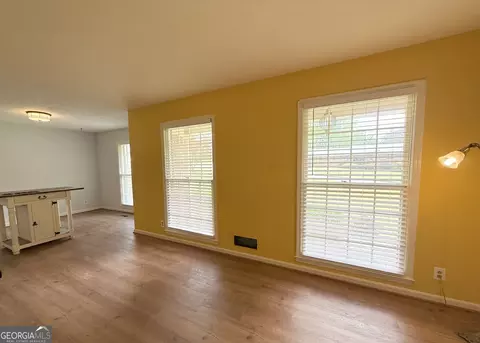 210 N Chilton Cres, Lagrange, GA 30240 photo 7