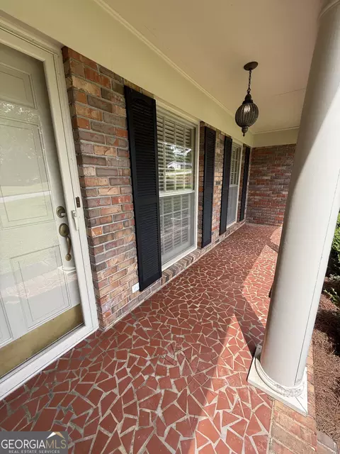 210 N Chilton Cres, Lagrange, GA 30240 photo 4