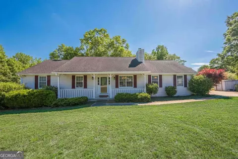 2492 Bermuda Dr, Loganville, GA 30052