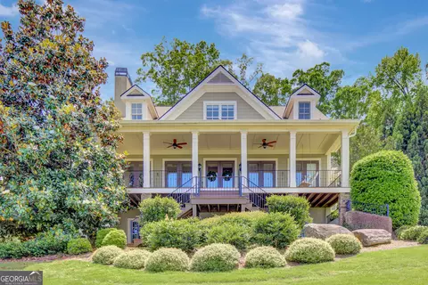 82 W Cove Dr, Newnan, GA 30263