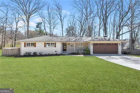 4304 Lake Laurel Dr SE, Smyrna, GA 30082