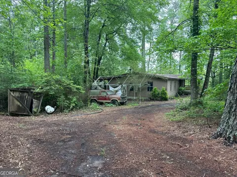 1505 Banning Rd, Whitesburg, GA 30185