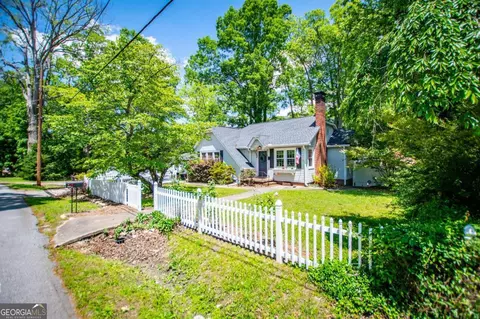 527 W Church St, Villa Rica, GA 30180