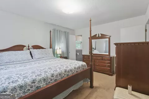 Bedroom - 154 Willowdell Dr, Toccoa, GA 30577 photo 4 of 7