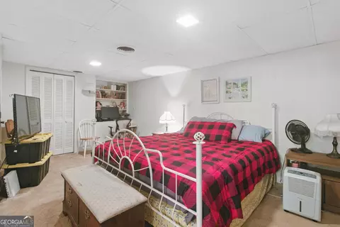 Bedroom - 154 Willowdell Dr, Toccoa, GA 30577 photo 6 of 7
