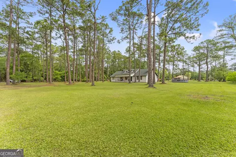 171 Camp Pinckney Dr, Folkston, GA 31537