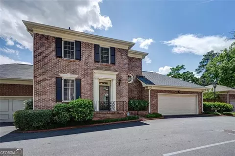 609 Pinetree Dr, Decatur, GA 30030