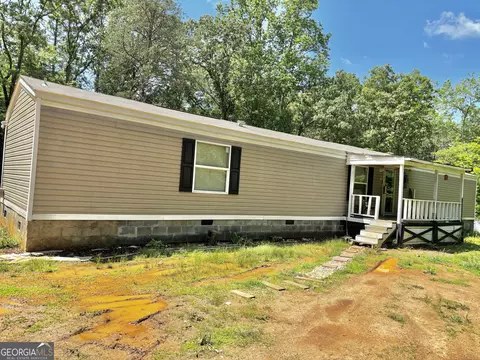 106 Valley Rd, Tallapoosa, GA 30176