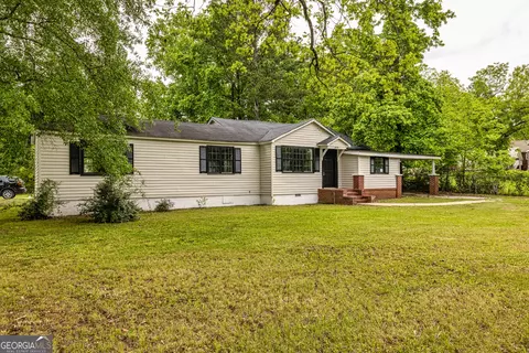 606 W Boyd Rd, Hogansville, GA 30230