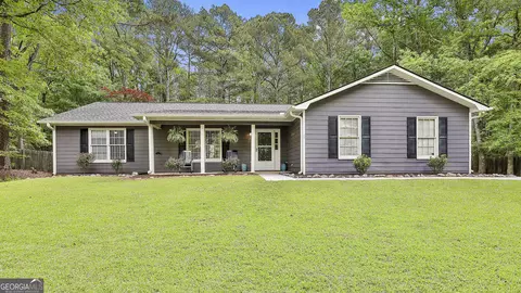 125 Wendell Ct, Fayetteville, GA 30215
