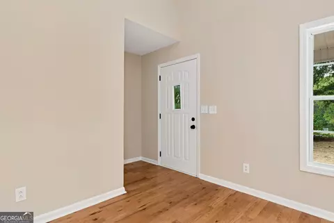 Entry Way - 235 Baugh St, Commerce, GA 30529 photo 3 of 3