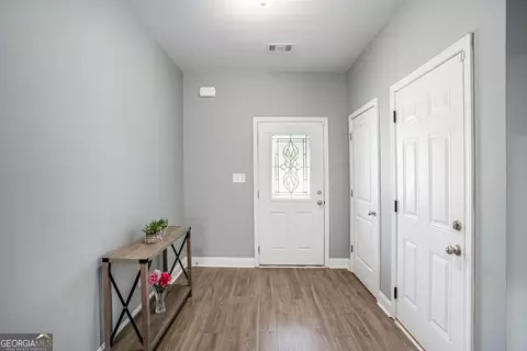 Entry Way - 2003 Highway 36 E, Milner, GA 30257 photo 1 of 1